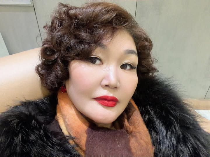 Ц.Хулан: Би төрийн нууц задлаагүйг, эдний бичиж буй шиг олон сая төгрөг доллар аваагүйг та нар мэднэ!